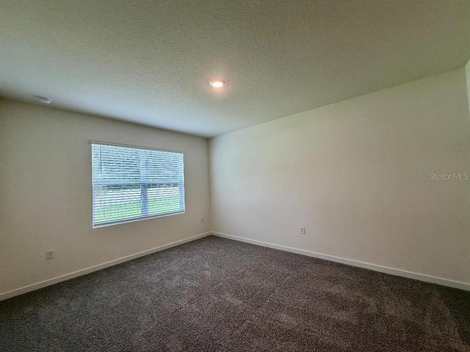 En Renta: $2,550 (4 camas, 2 baños, 1828 Pies cuadrados)