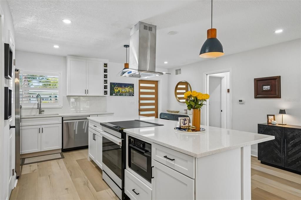 For Sale: $510,000 (3 beds, 2 baths, 1578 Square Feet)