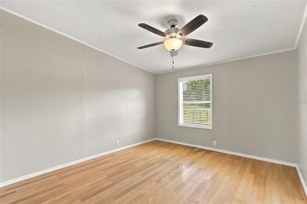 For Sale: $229,900 (4 beds, 2 baths, 1904 Square Feet)