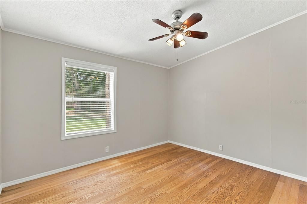 For Sale: $229,900 (4 beds, 2 baths, 1904 Square Feet)