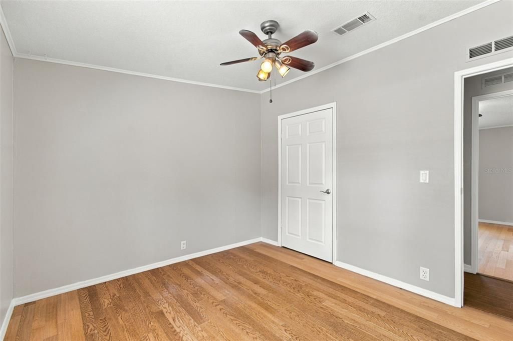 For Sale: $229,900 (4 beds, 2 baths, 1904 Square Feet)