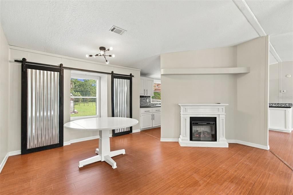 For Sale: $229,900 (4 beds, 2 baths, 1904 Square Feet)