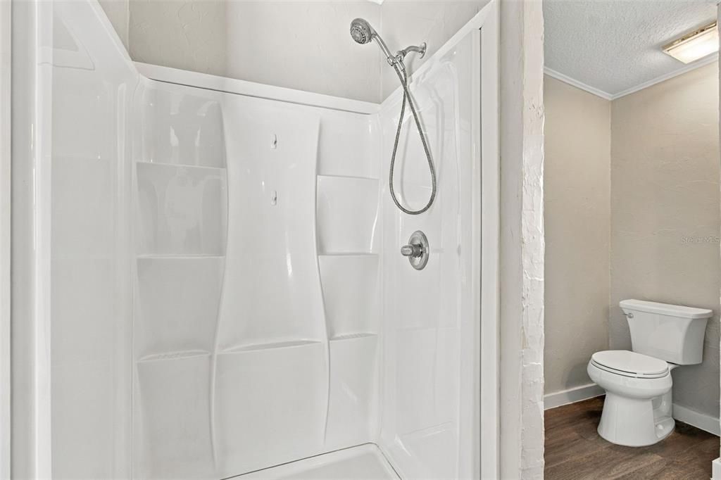 For Sale: $229,900 (4 beds, 2 baths, 1904 Square Feet)