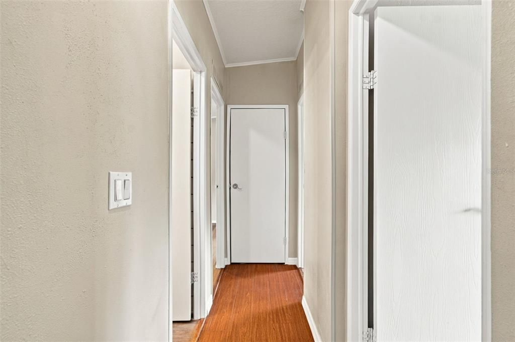 For Sale: $229,900 (4 beds, 2 baths, 1904 Square Feet)