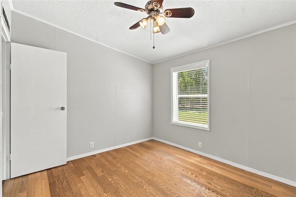 For Sale: $229,900 (4 beds, 2 baths, 1904 Square Feet)
