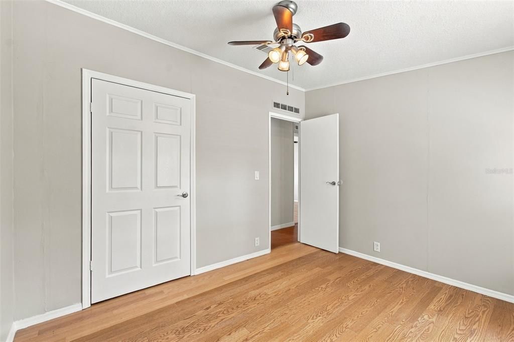 For Sale: $229,900 (4 beds, 2 baths, 1904 Square Feet)