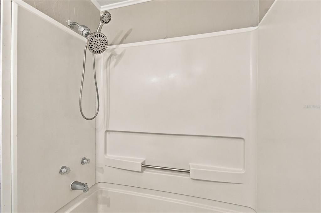 For Sale: $229,900 (4 beds, 2 baths, 1904 Square Feet)