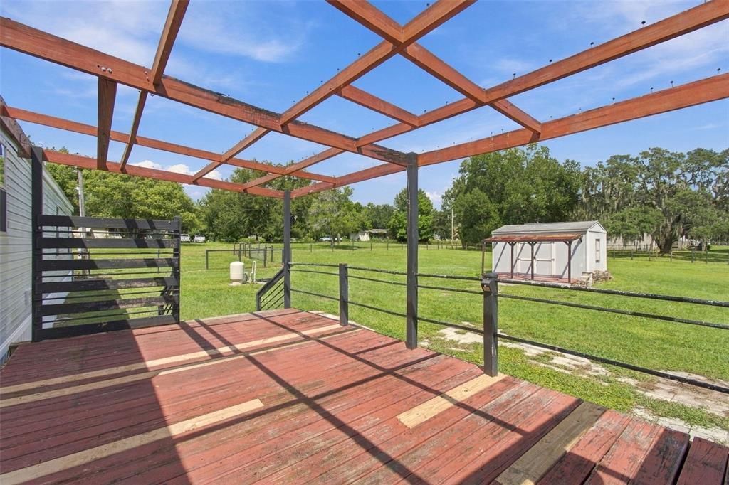 For Sale: $229,900 (4 beds, 2 baths, 1904 Square Feet)
