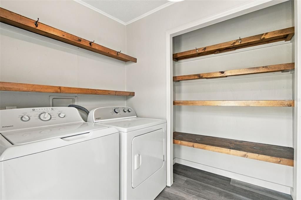 For Sale: $229,900 (4 beds, 2 baths, 1904 Square Feet)