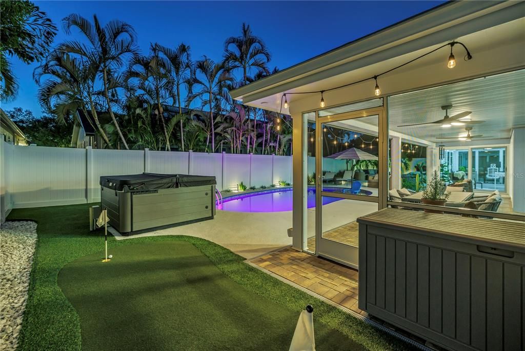 For Sale: $1,089,000 (3 beds, 2 baths, 2005 Square Feet)