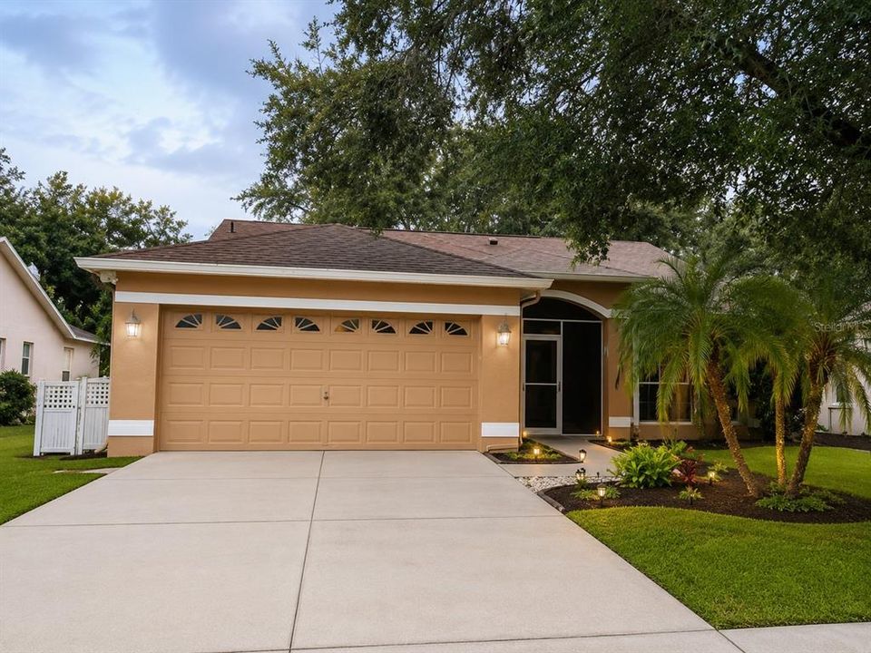 For Sale: $335,000 (3 beds, 2 baths, 1574 Square Feet)