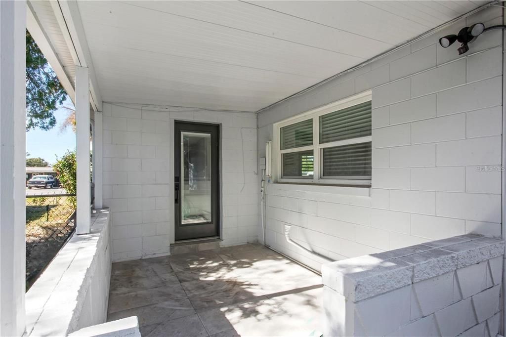 For Sale: $559,900 (3 beds, 2 baths, 1671 Square Feet)