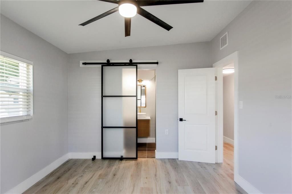 For Sale: $559,900 (3 beds, 2 baths, 1671 Square Feet)
