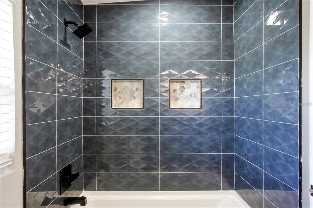 For Sale: $559,900 (3 beds, 2 baths, 1671 Square Feet)