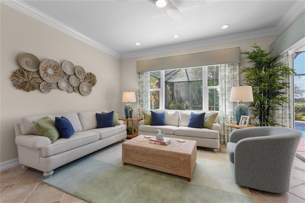 En Venta: $625,000 (3 camas, 2 baños, 2443 Pies cuadrados)