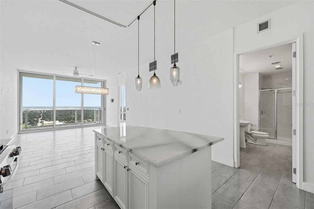 En Venta: $489,000 (2 camas, 2 baños, 1140 Pies cuadrados)