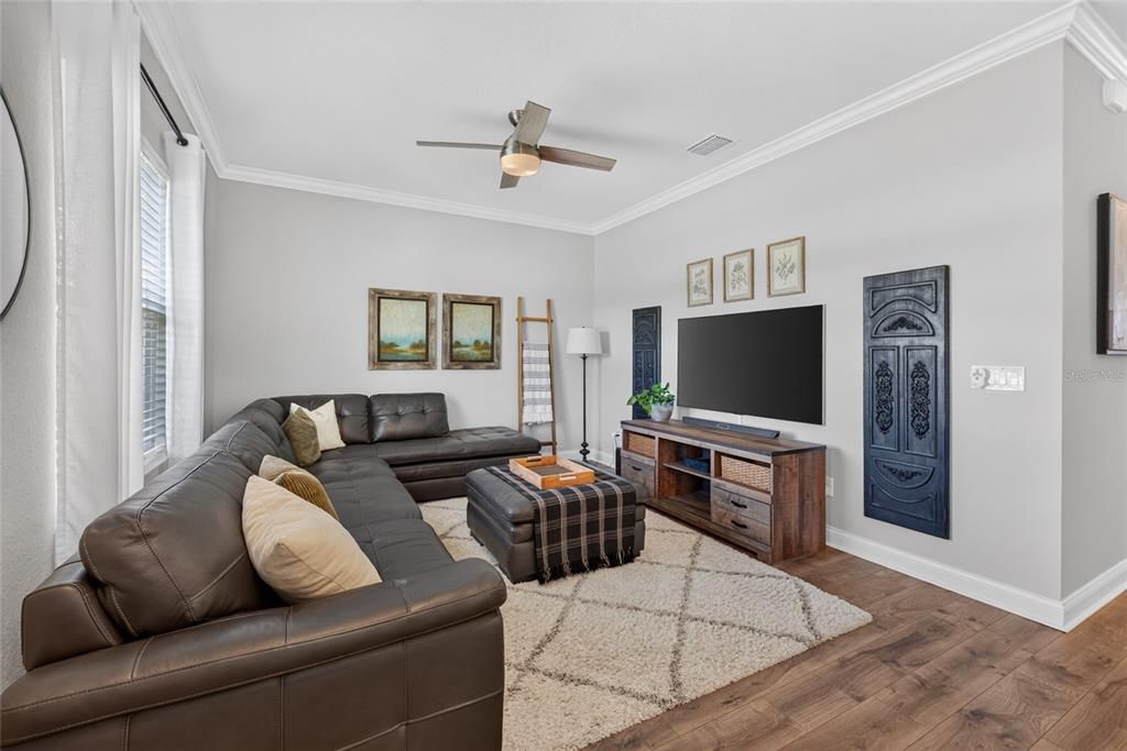 En Venta: $395,000 (4 camas, 3 baños, 2051 Pies cuadrados)