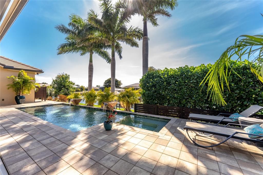 : $1,125,000 (3 camas, 2 baños, 2505 Pies cuadrados)