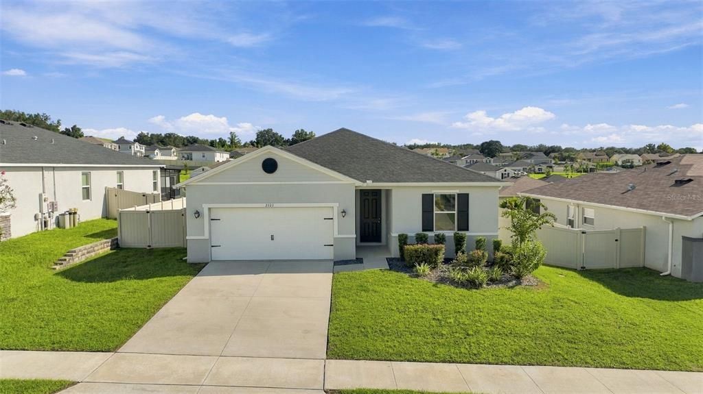 For Sale: $485,000 (4 beds, 2 baths, 1983 Square Feet)