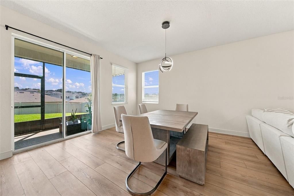 For Sale: $485,000 (4 beds, 2 baths, 1983 Square Feet)