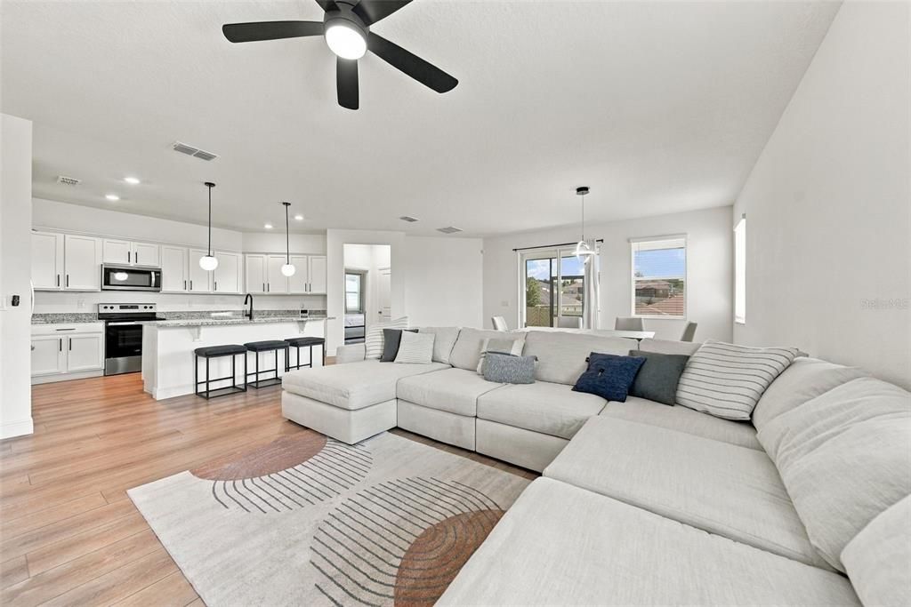 For Sale: $485,000 (4 beds, 2 baths, 1983 Square Feet)