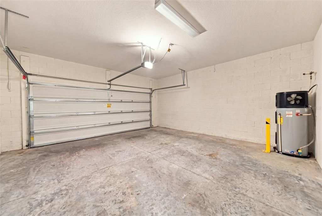 For Sale: $485,000 (4 beds, 2 baths, 1983 Square Feet)