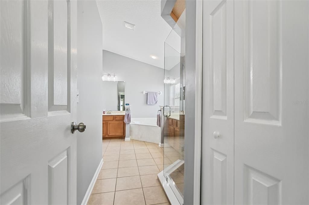 En Venta: $484,900 (4 camas, 3 baños, 2327 Pies cuadrados)