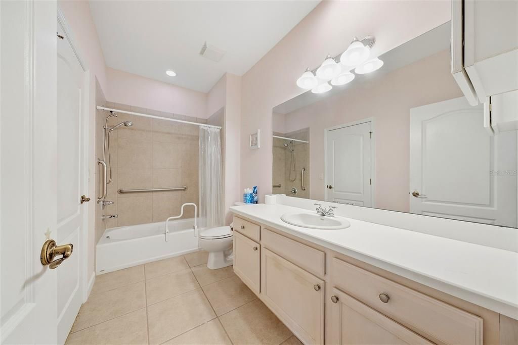 For Sale: $420,000 (3 beds, 2 baths, 1990 Square Feet)