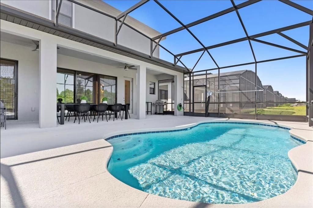 For Sale: $1,650,000 (10 beds, 9 baths, 4232 Square Feet)