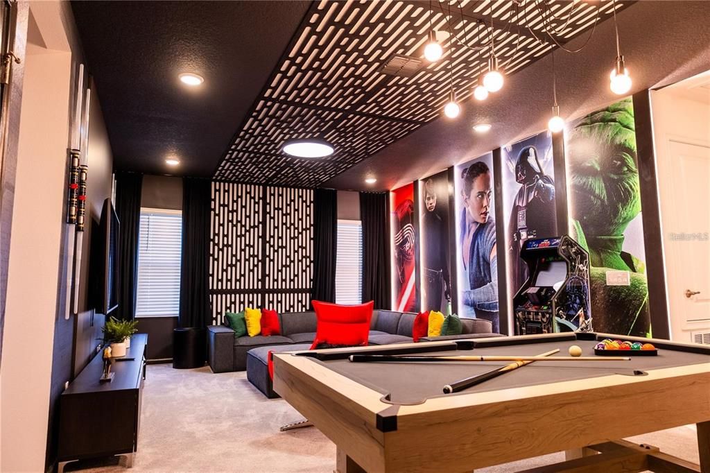 For Sale: $1,650,000 (10 beds, 9 baths, 4232 Square Feet)