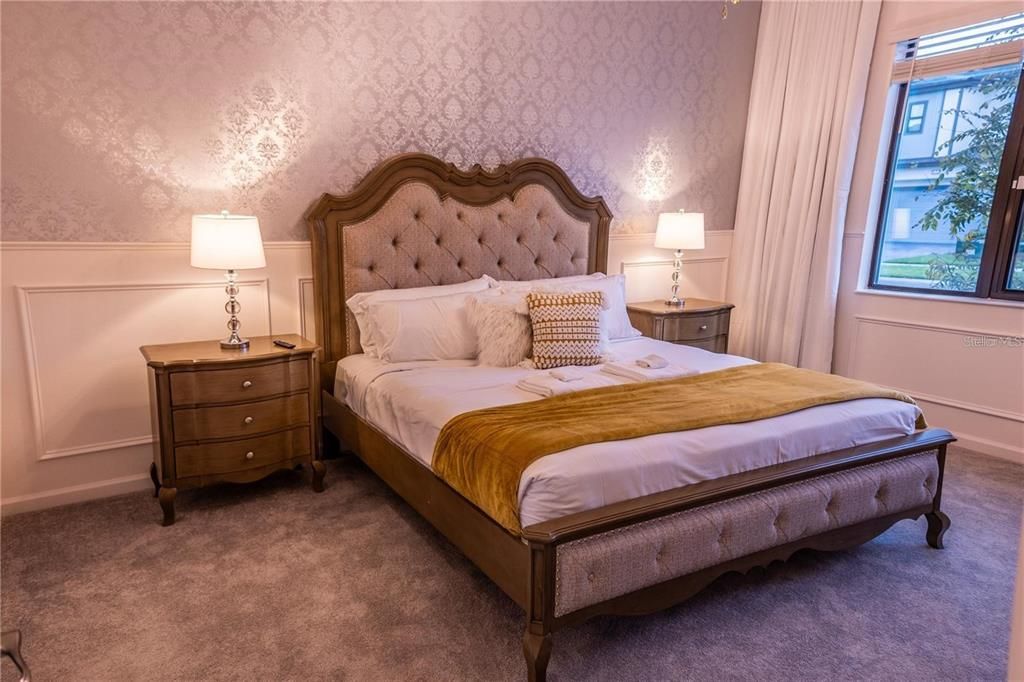 For Sale: $1,650,000 (10 beds, 9 baths, 4232 Square Feet)