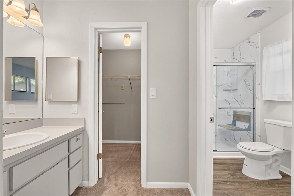 For Sale: $235,000 (2 beds, 2 baths, 1372 Square Feet)