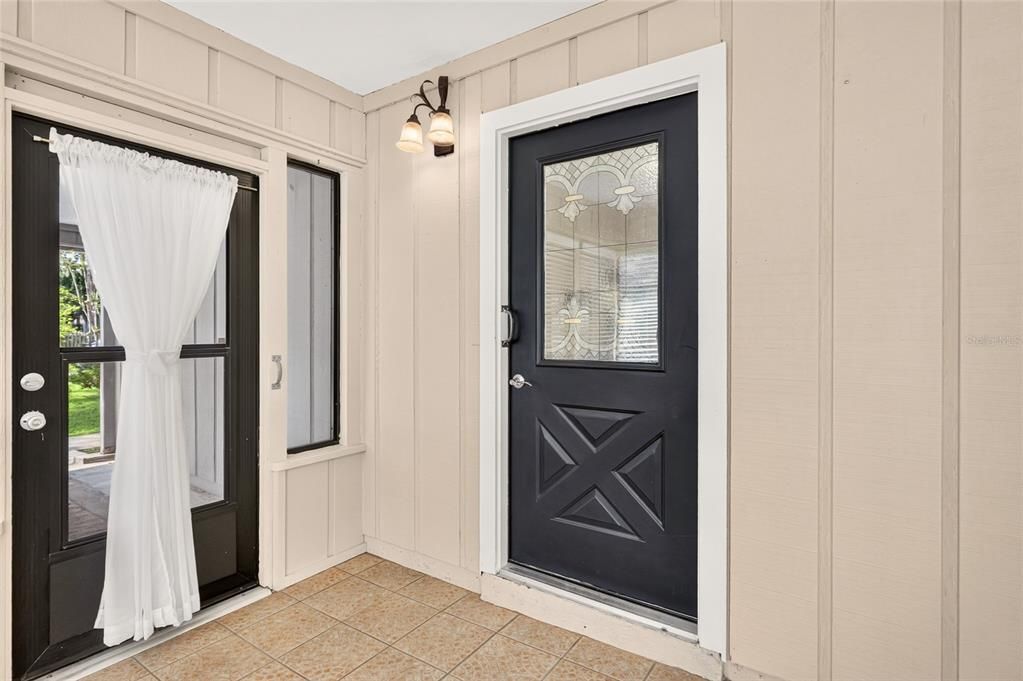 For Sale: $235,000 (2 beds, 2 baths, 1372 Square Feet)