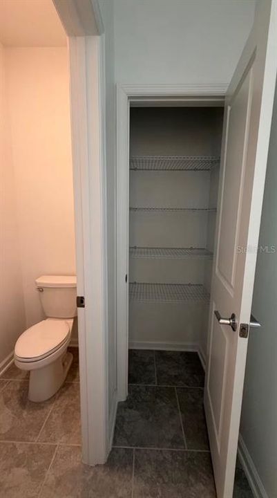 En Renta: $2,495 (3 camas, 2 baños, 2024 Pies cuadrados)