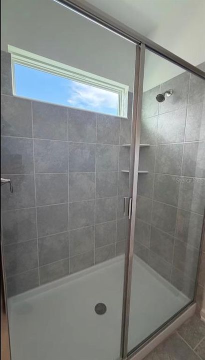 En Renta: $2,495 (3 camas, 2 baños, 2024 Pies cuadrados)