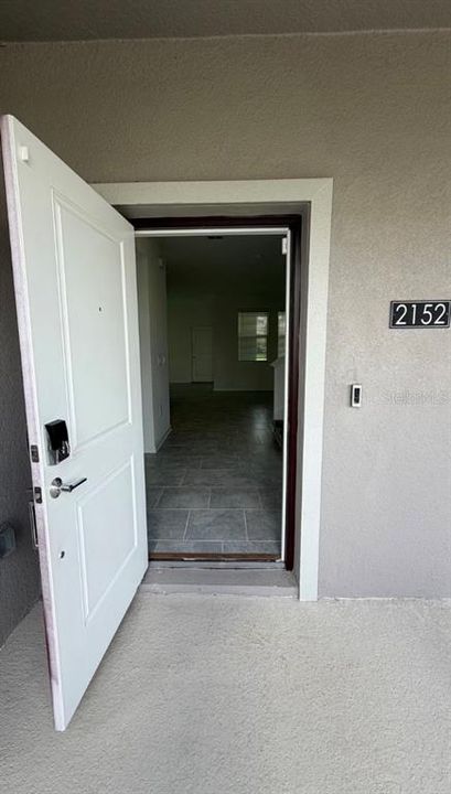 En Renta: $2,495 (3 camas, 2 baños, 2024 Pies cuadrados)