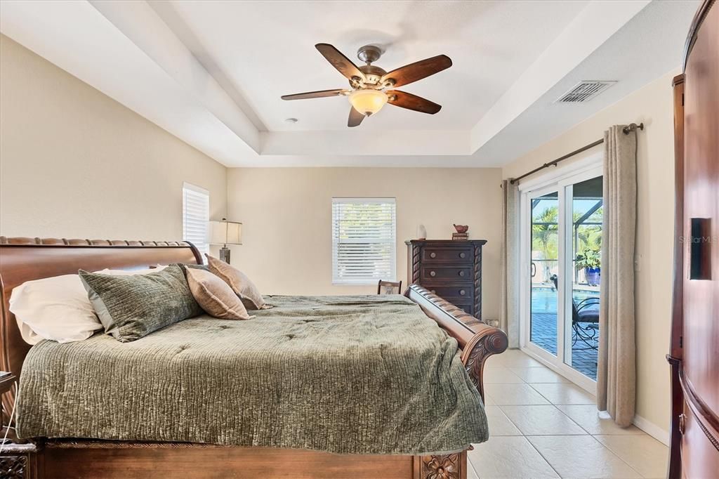 En Venta: $333,000 (3 camas, 2 baños, 1615 Pies cuadrados)