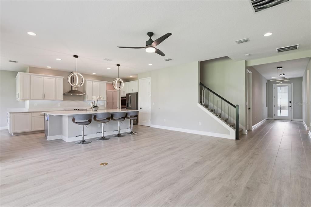 En Venta: $1,159,900 (7 camas, 4 baños, 4720 Pies cuadrados)