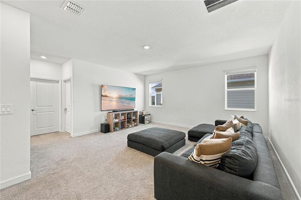 For Sale: $535,000 (5 beds, 3 baths, 3288 Square Feet)