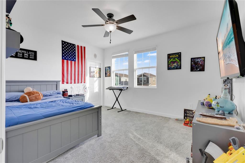 For Sale: $535,000 (5 beds, 3 baths, 3288 Square Feet)