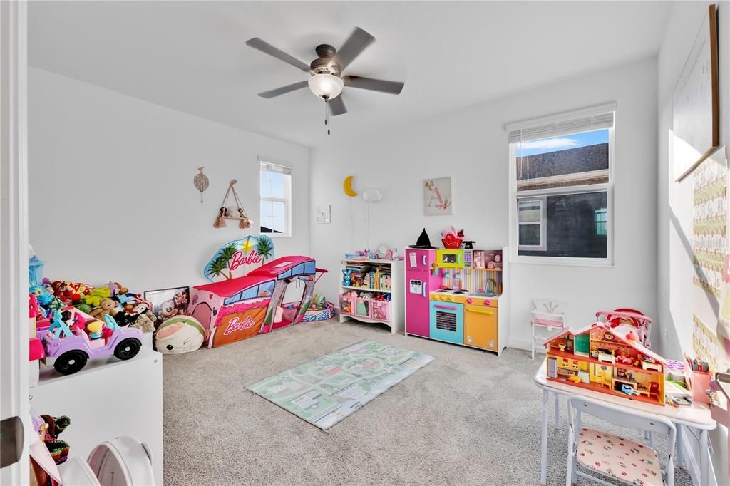 For Sale: $535,000 (5 beds, 3 baths, 3288 Square Feet)