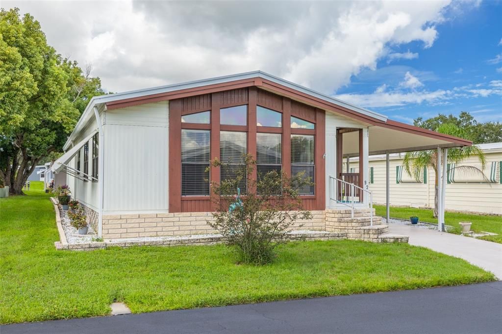 На продажу: $129,900 (2 спален, 2 ванн, 1444 Квадратных фут)