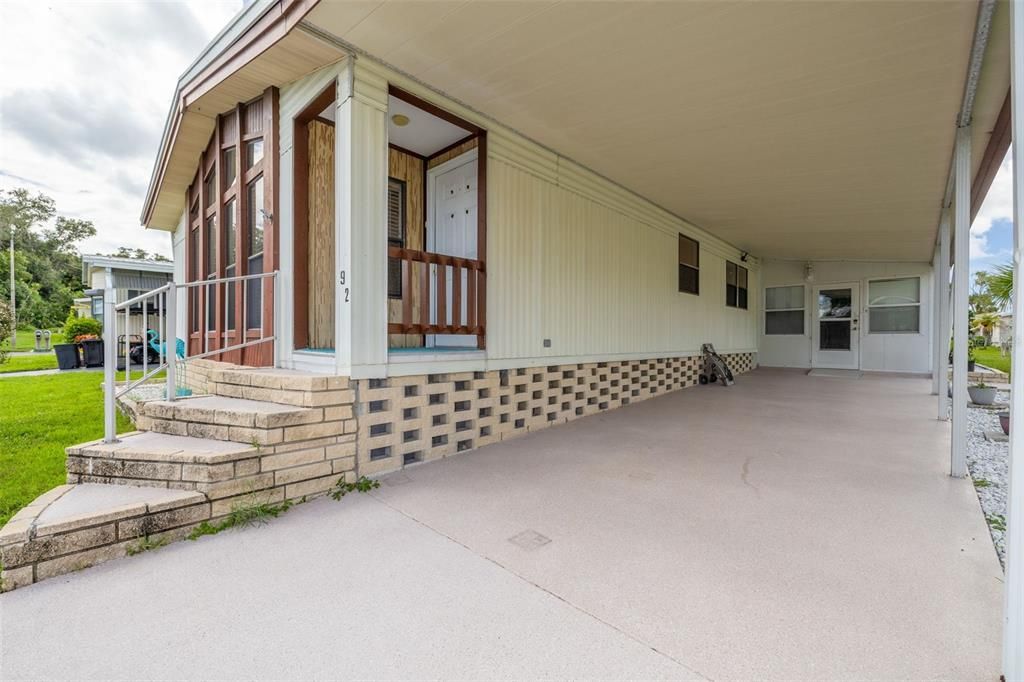 На продажу: $129,900 (2 спален, 2 ванн, 1444 Квадратных фут)
