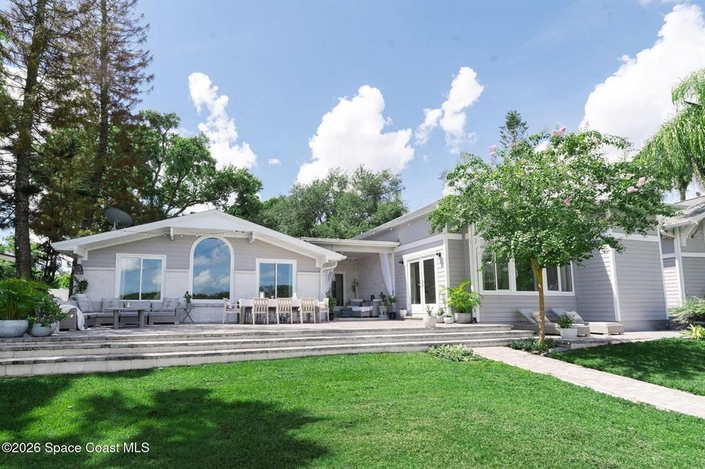 For Sale: $2,190,000 (4 beds, 3 baths, 3463 Square Feet)