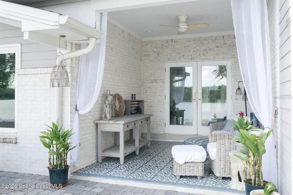 For Sale: $2,190,000 (4 beds, 3 baths, 3463 Square Feet)