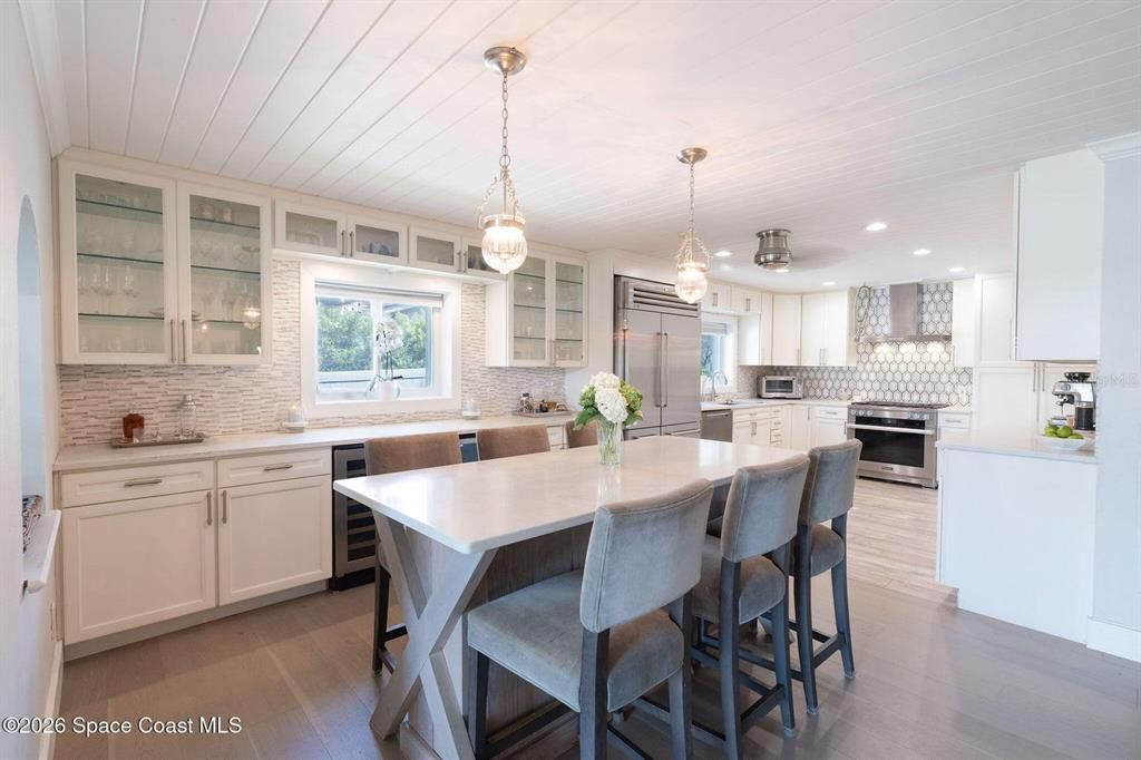 For Sale: $2,190,000 (4 beds, 3 baths, 3463 Square Feet)