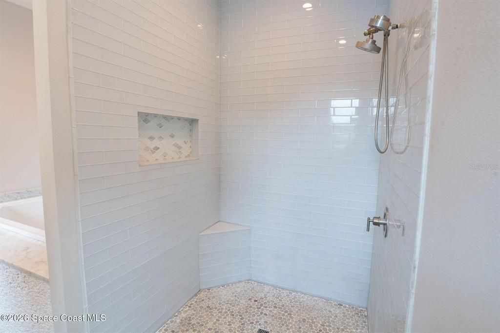 For Sale: $2,190,000 (4 beds, 3 baths, 3463 Square Feet)