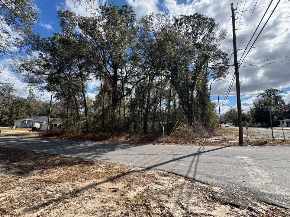 待售: $23,890 (0.27 acres)
