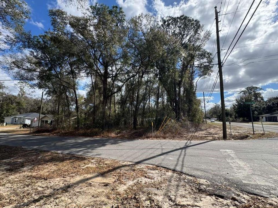 待售: $23,890 (0.27 acres)