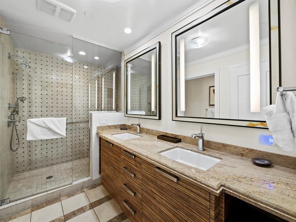 For Sale: $1,349,000 (3 beds, 3 baths, 1900 Square Feet)
